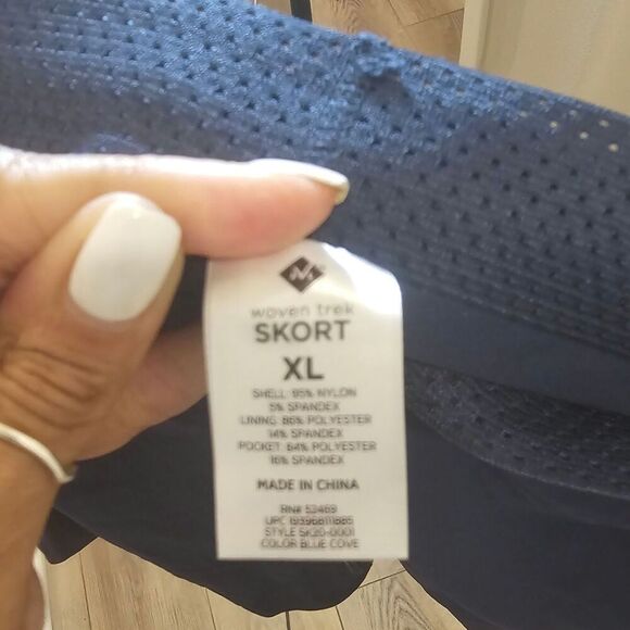 NWT Women's Woven Trek Navy Skorts Size XLarge - Picture 5 of 5